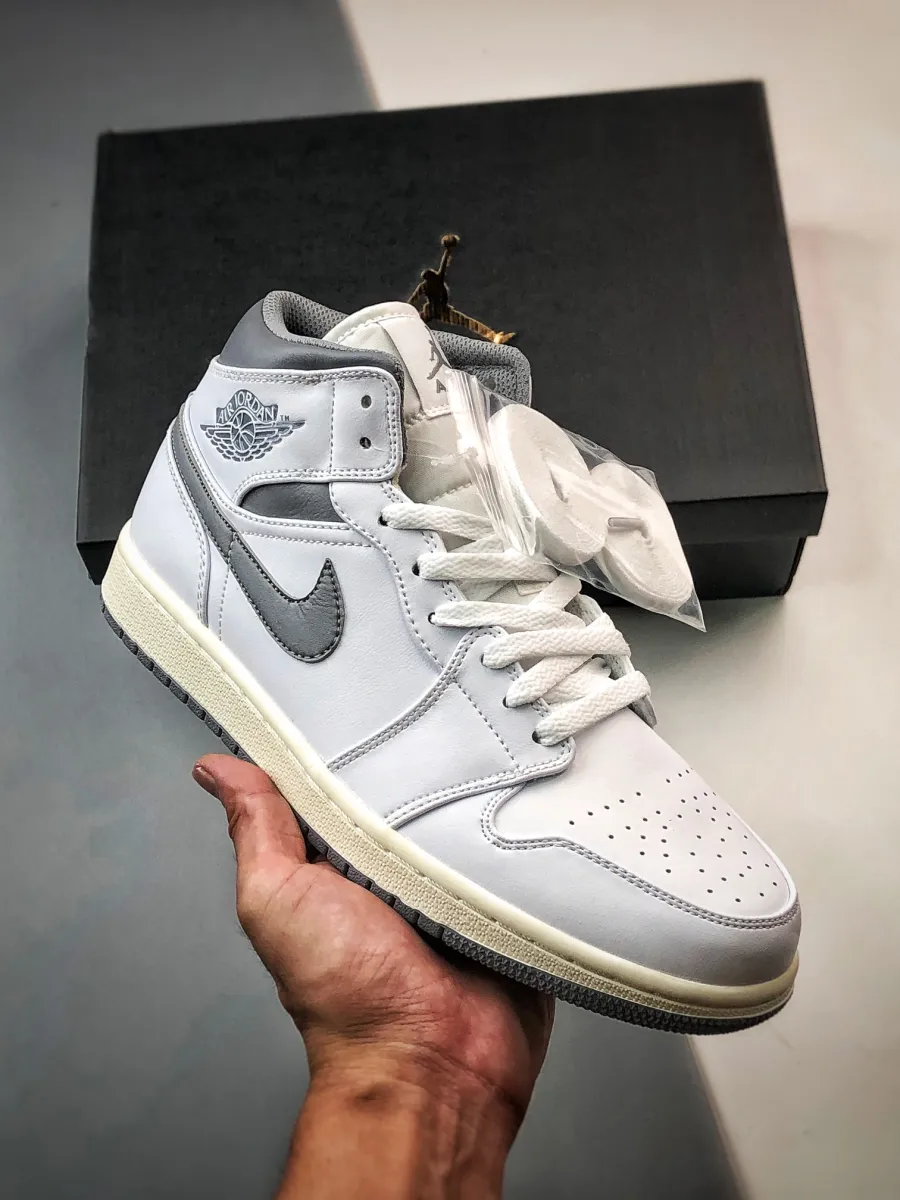 Air Jordan 1 Mid Neutral Grey 554724-135