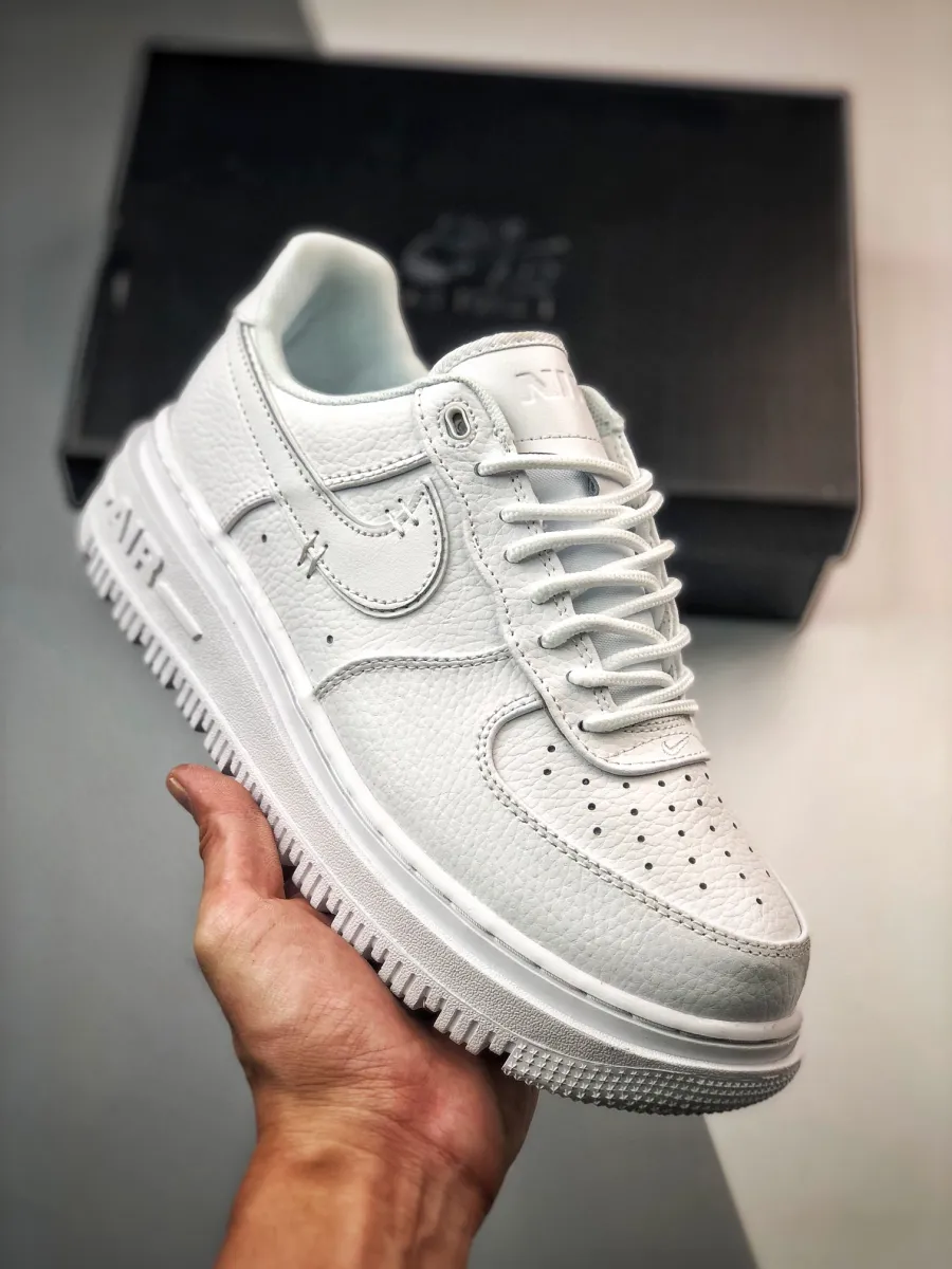 Nike Air Force 1 Luxe "Summit White" DD9605-100
