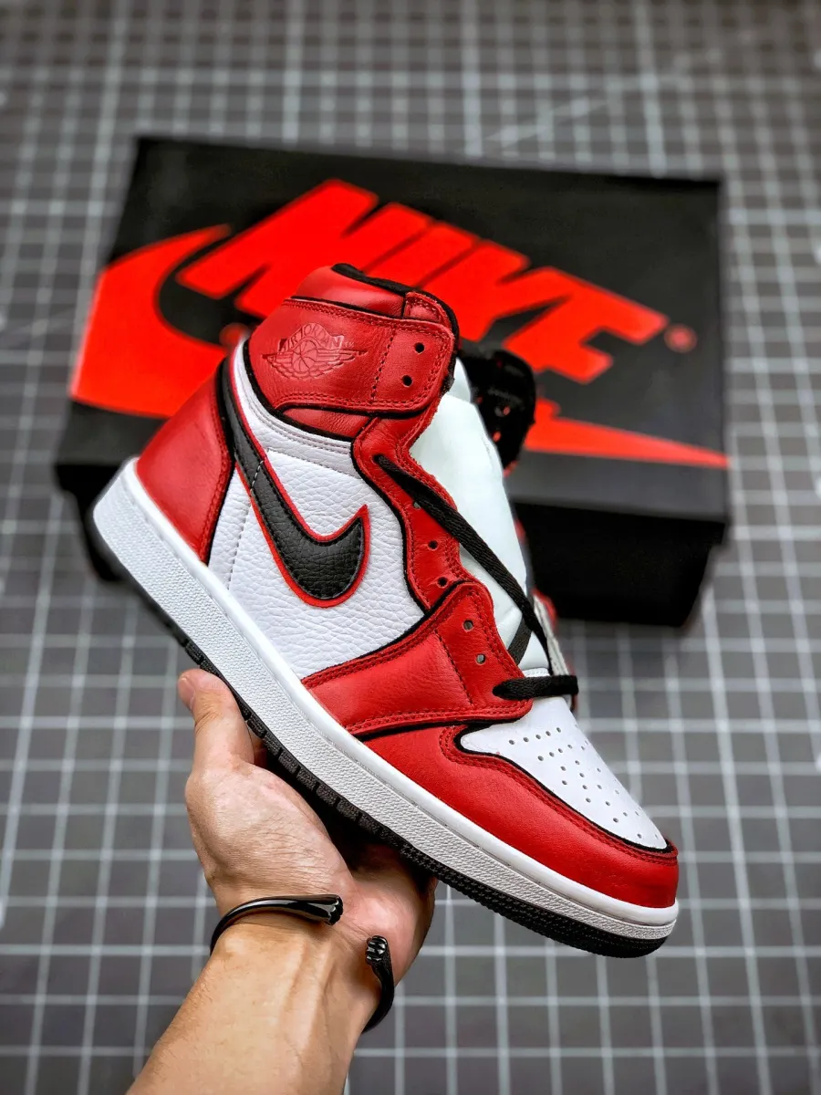 Air Jordan 1 High OG 'Bloodline 2.0″ 555088-129 #air jordan 1 retro bloodline 2.0