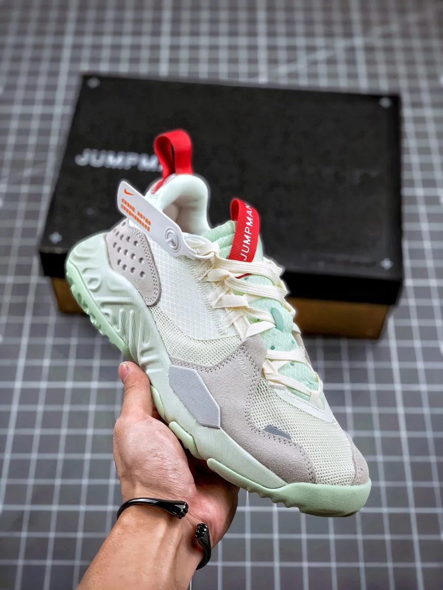 Jordan Delta SP 'Jade Aura' CD6109-100 Outlet