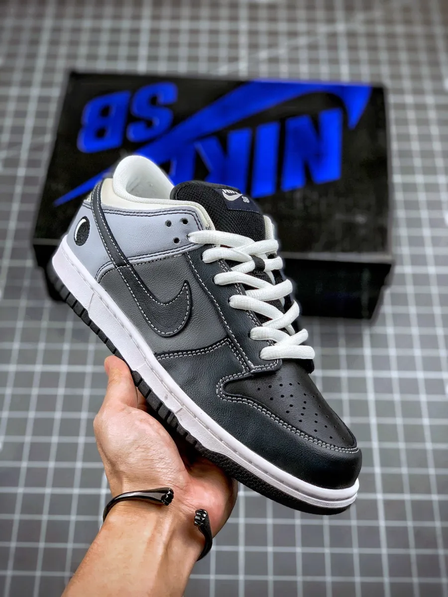 Nike SB Dunk Low Lunar Eclipse East 313170-001 #eclipse dunks
