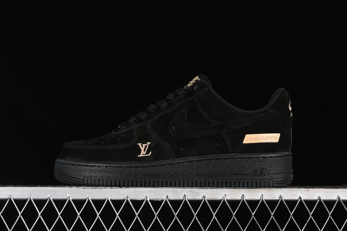 Nike Cosmic Unity Natural/Black-Total Orange-Green Glow