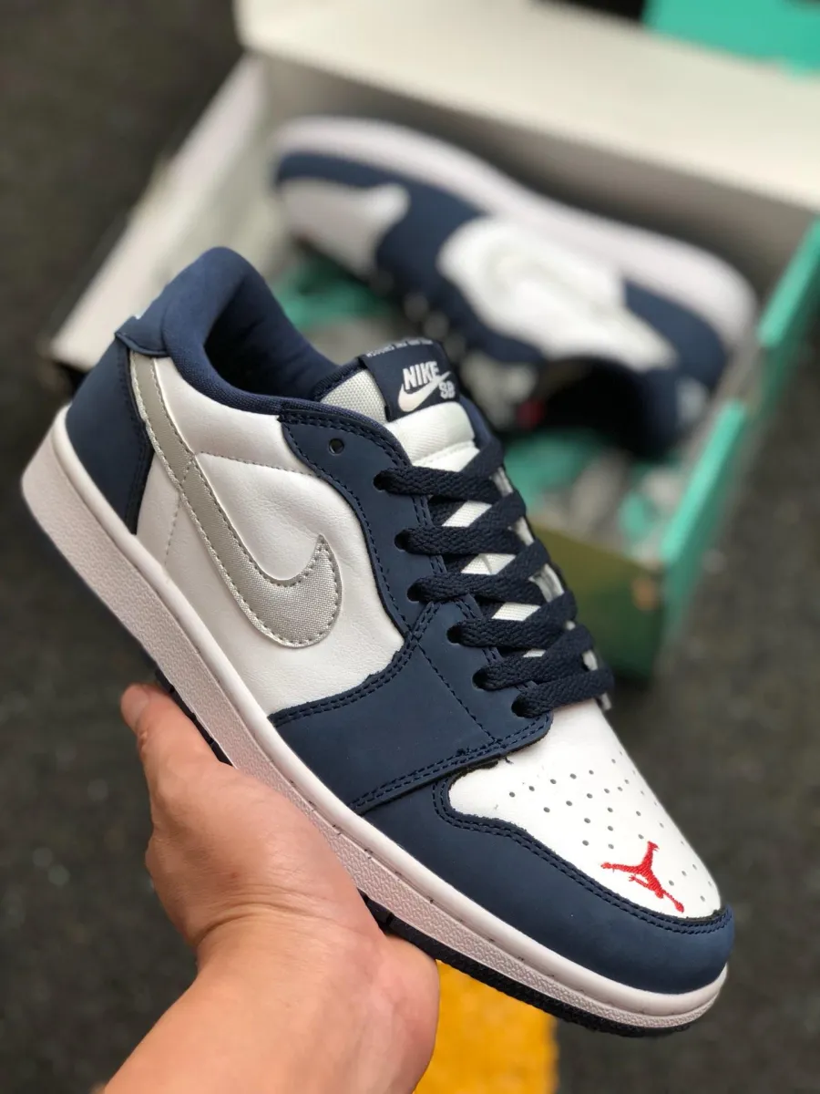 Jordan 1 Low SB Midnight Navy Air Jordan 1 Low Midnight Navy
