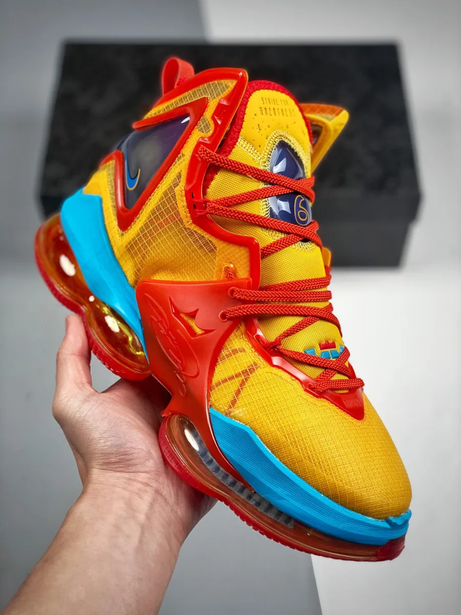 Nike LeBron 19 'Tune Squad' Orange/Teak DC9338-800 / orange space jam shoes