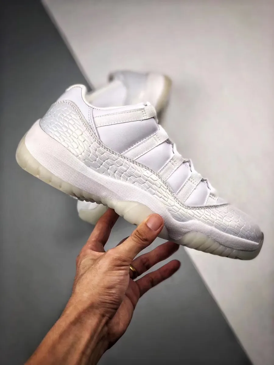 Air Jordan 11 XI Low GS 'Frost White' Pure Platinum / jordan 11 frost white