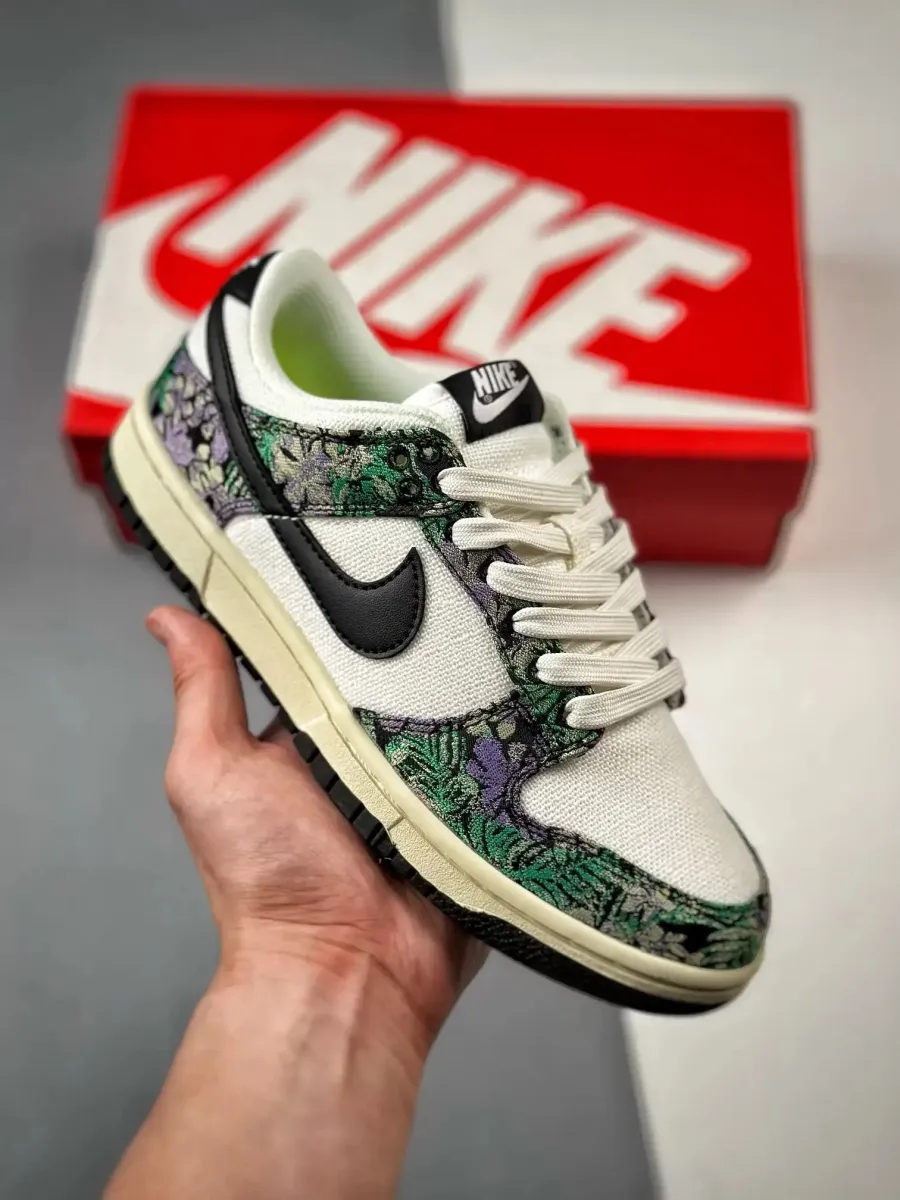 Nike Tapestry Nike Dunk Low Next Nature Floral Tapestry FN7105-030