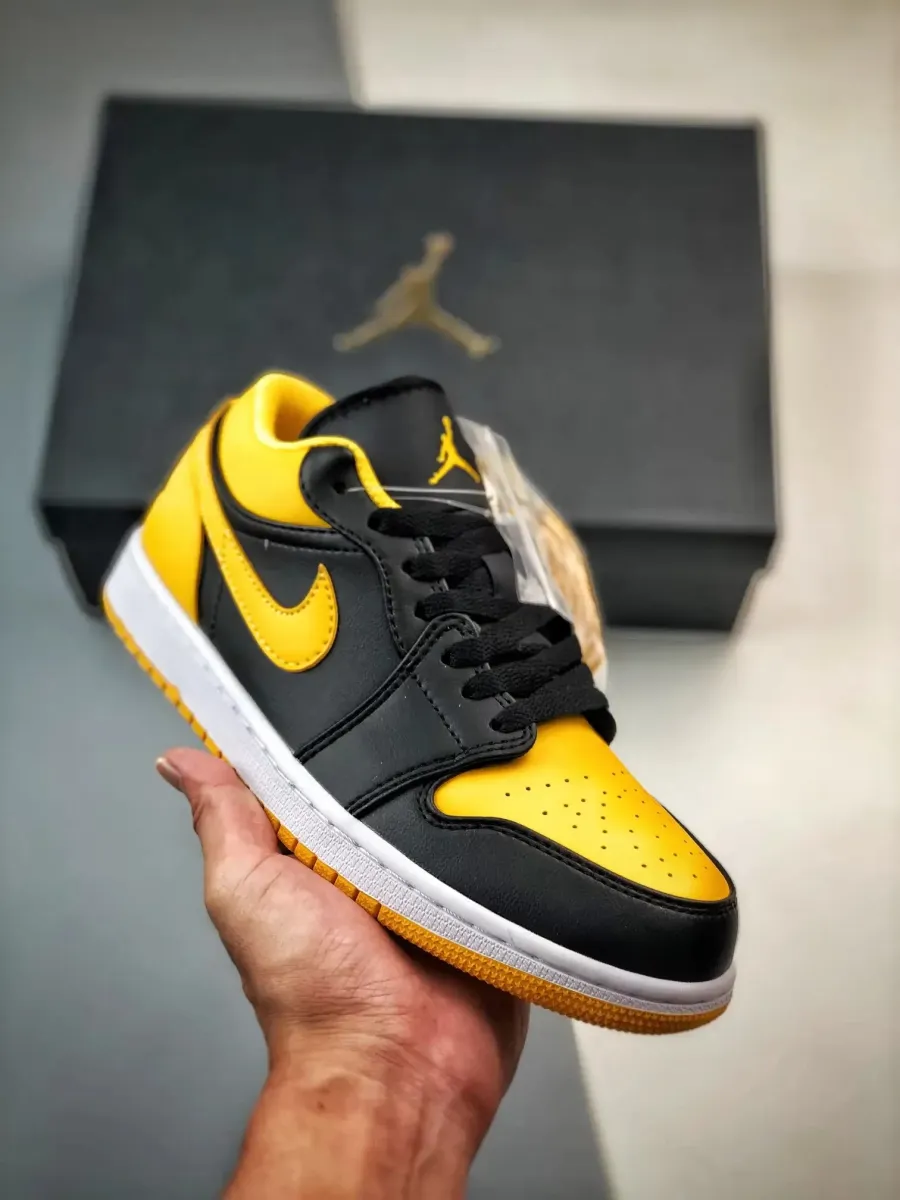 Air Jordan 1 Low Black/Yellow Ochre-White 553558-072