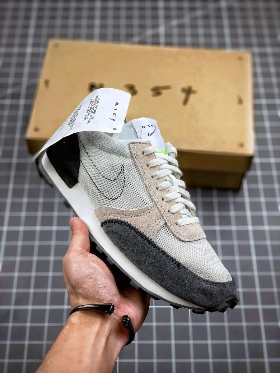 Nike Daybreak Type N.354 White/Black/Light Orewood Brown Nike Daybreak N 354