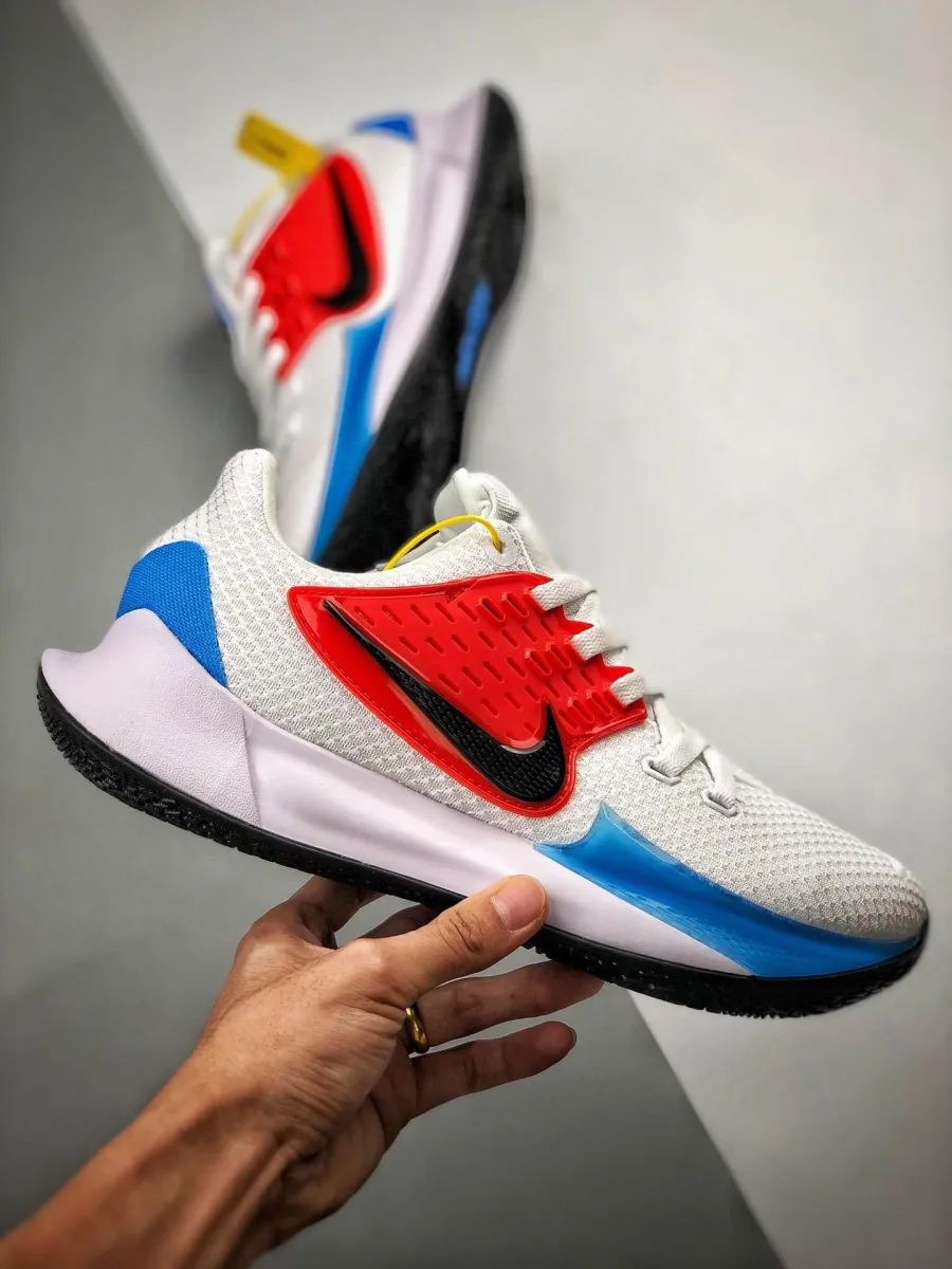 Nike Kyrie Low 2 White/Black-Blue Hero AV6337-100 / kyrie 2 blue hero