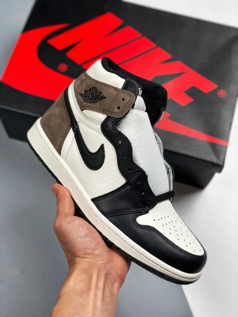 Air Jordan 1 Retro High Og Sail/Dark Mocha-Black-Black AJ1 - jordan 1 mocha nike