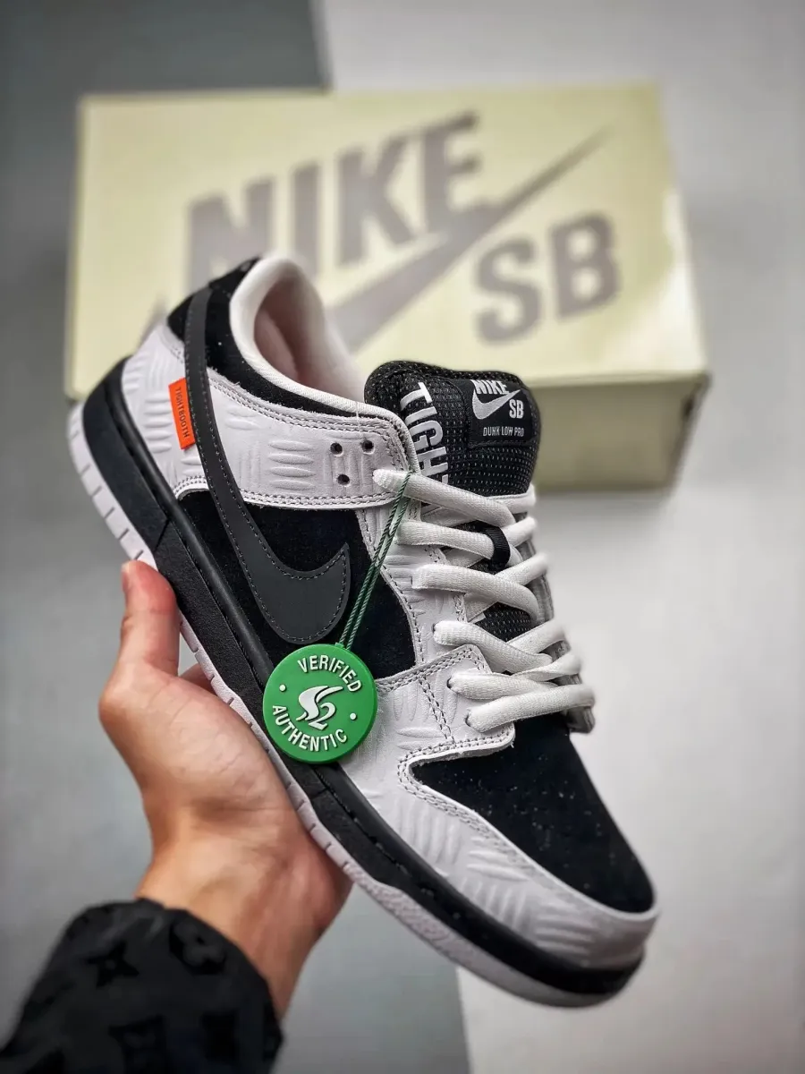 TIGHTBOOTH x Nike SB Dunk Low White/Black-Safety Orange - Tightbooth Nike Sb FD2629-100