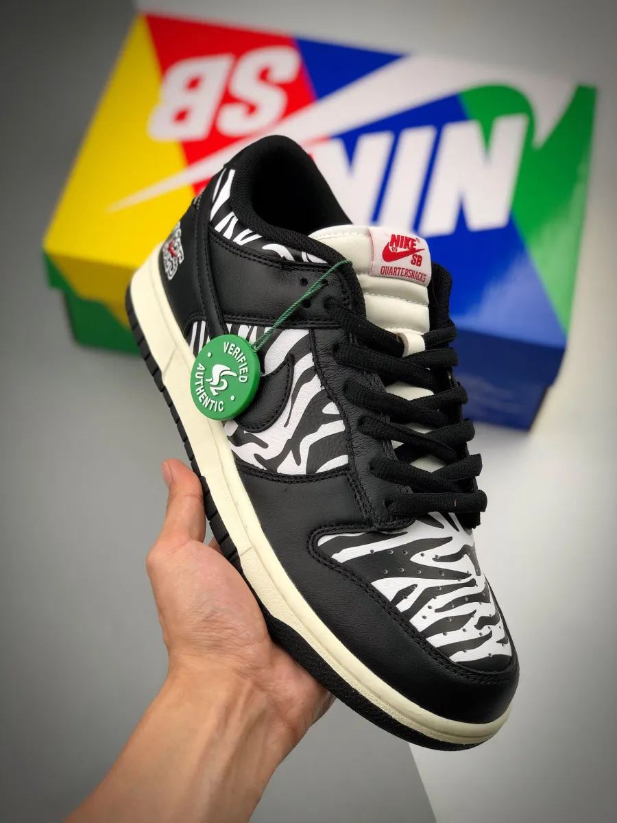 Quartersnacks x Nike SB Dunk Low Zebra DM3510-001 #zebra nike