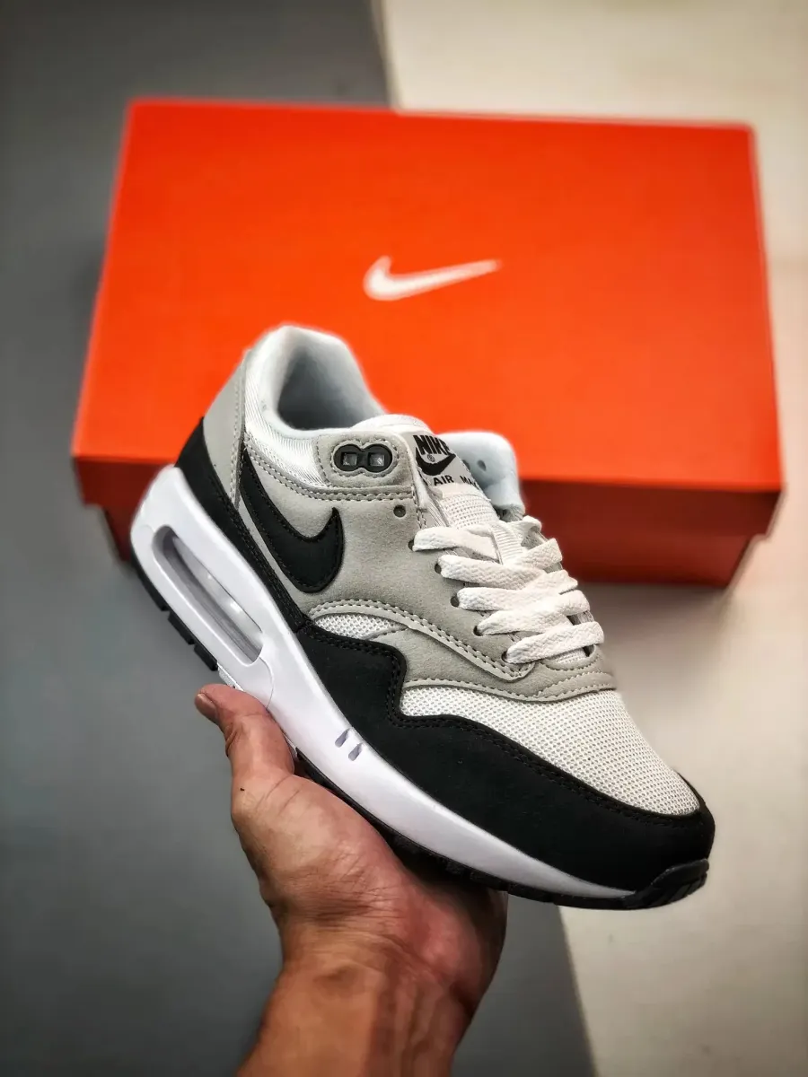 Golf Joggers Nike / Nike Air Max 1 '86 OG Golf White Black DV1403-110