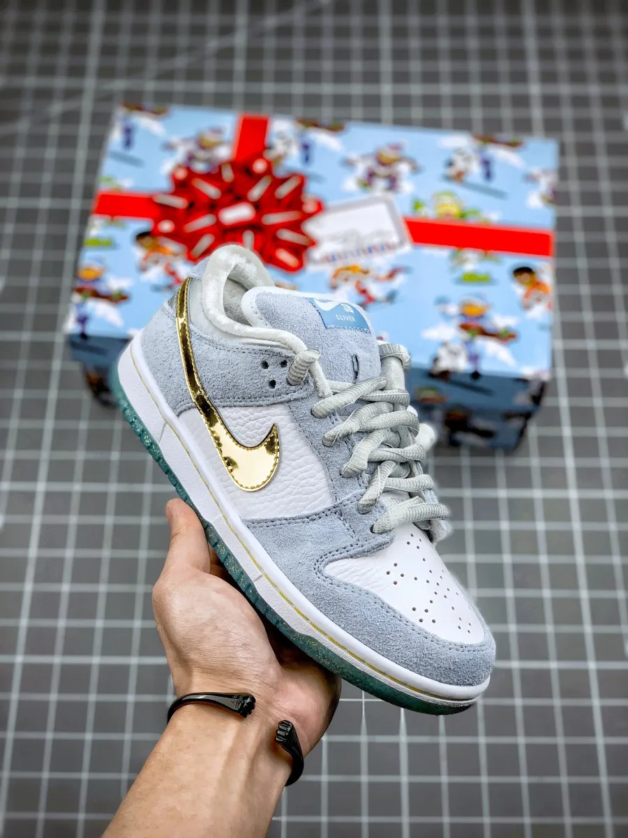 Nike Sean Cliver X Dunk Low Sb 'Holiday Special' White/Psychic Blue/Metallic Gold / mens blue nike shoes