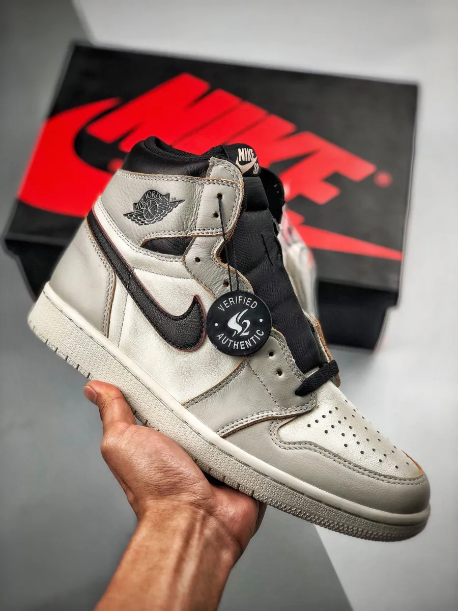 Nike SB x Air Jordan 1 Retro High OG Light Bone/Crimson Tint-Hyper Pink-Black / nyc to paris jordan 1