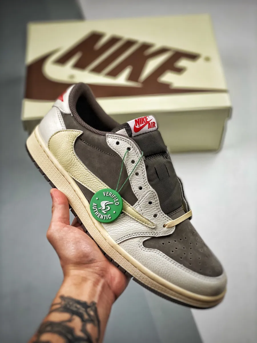 Travis Scott x Air Jordan 1 Low OG 'Reverse Mocha' White and Brown / dm7866
