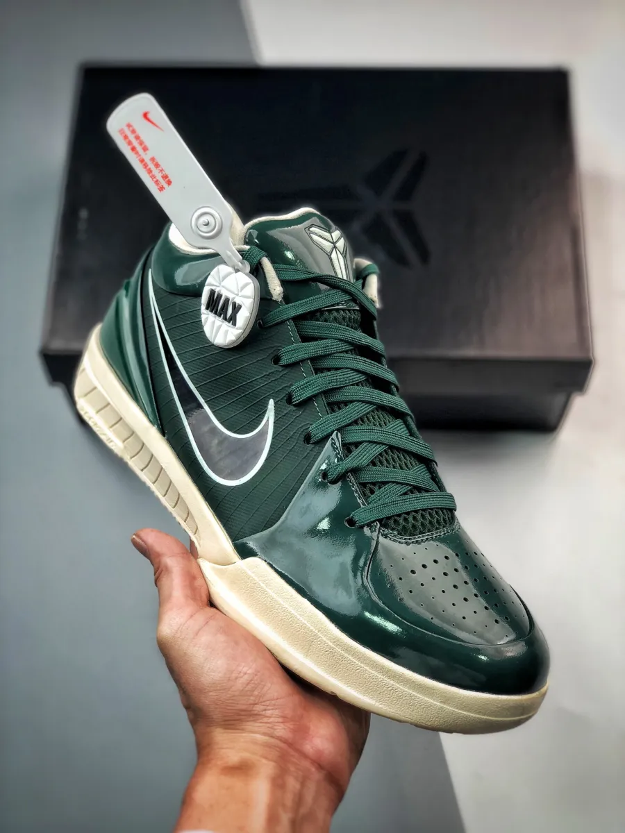 Undefeated x Nike Kobe 4 Protro "Bucks"