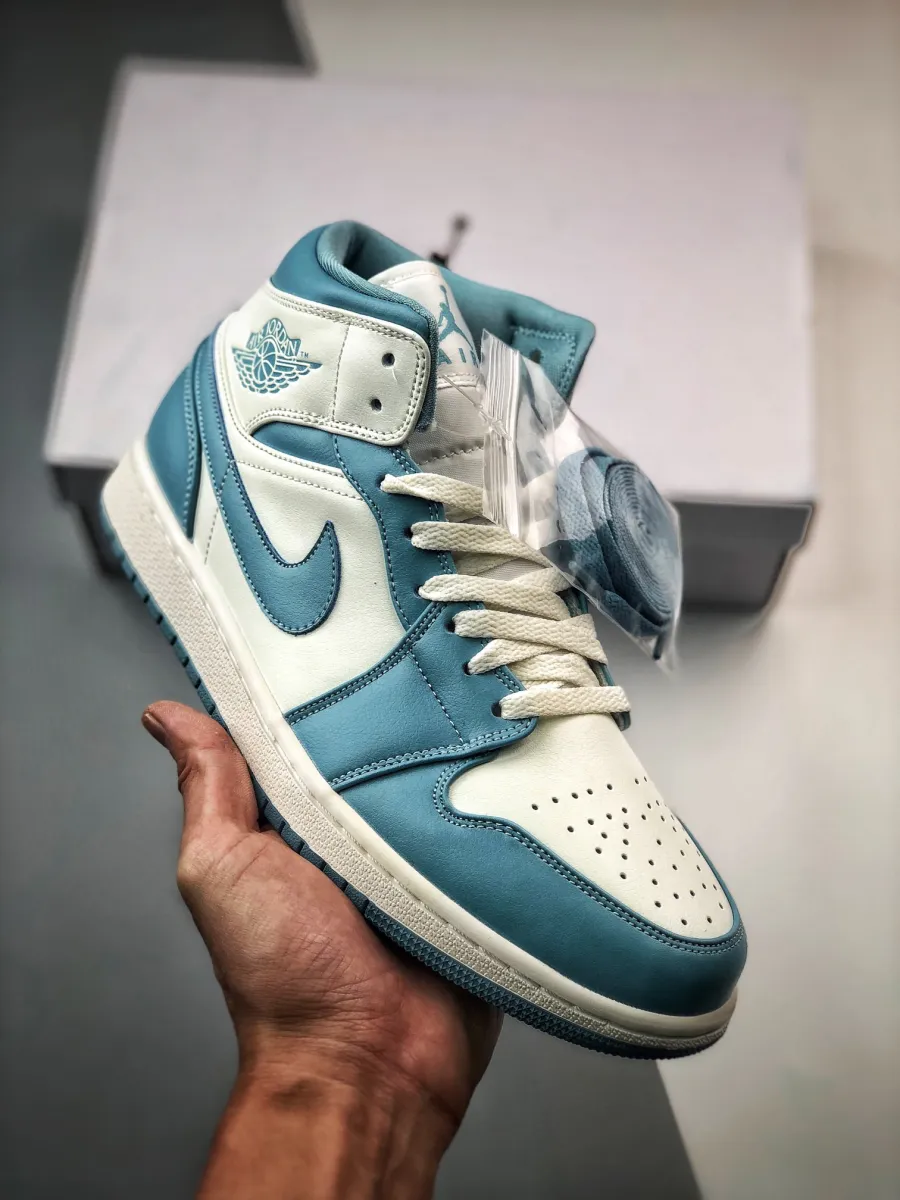 Air Jordan 1 Mid 'UNC' University Blue/White / women's jordan university blue