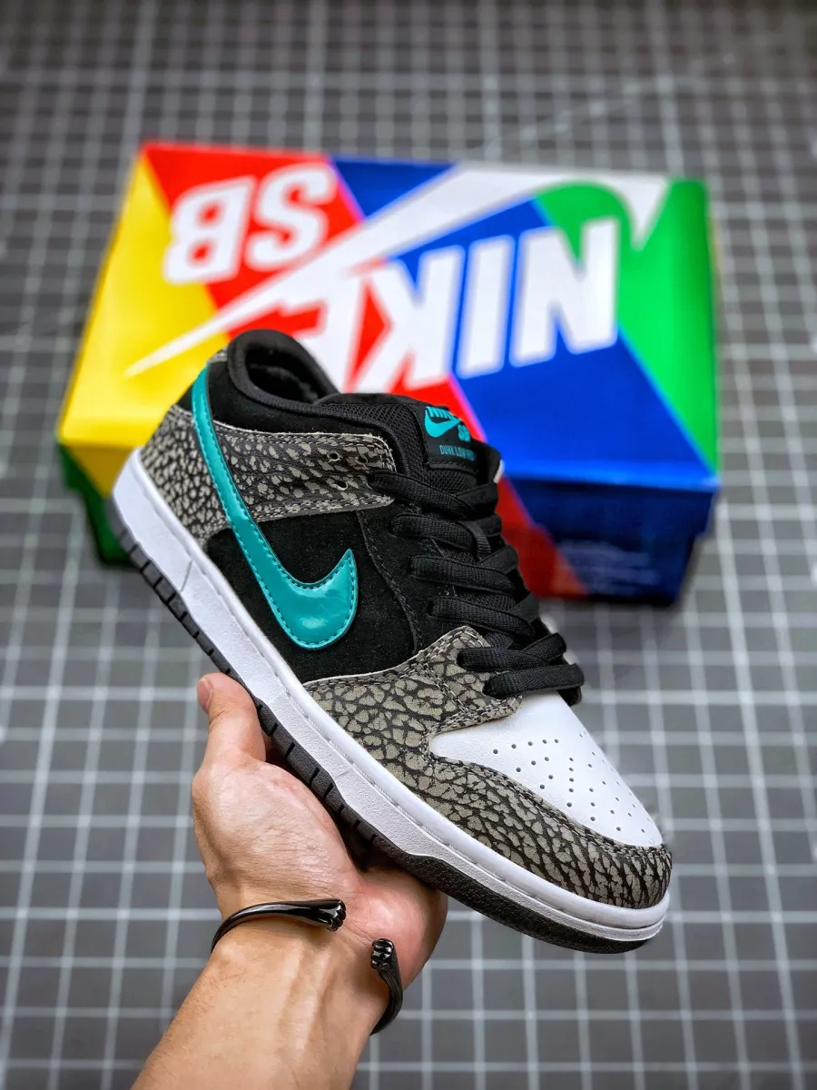 Nike SB Dunk Low PRM 'Elephant' Brand New