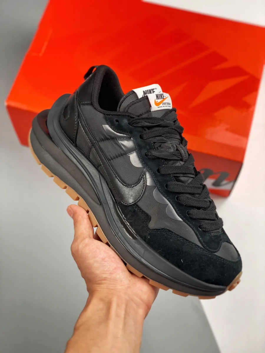 sacai x Nike Vaporwaffle 'Black/Gum' #dd1875-001