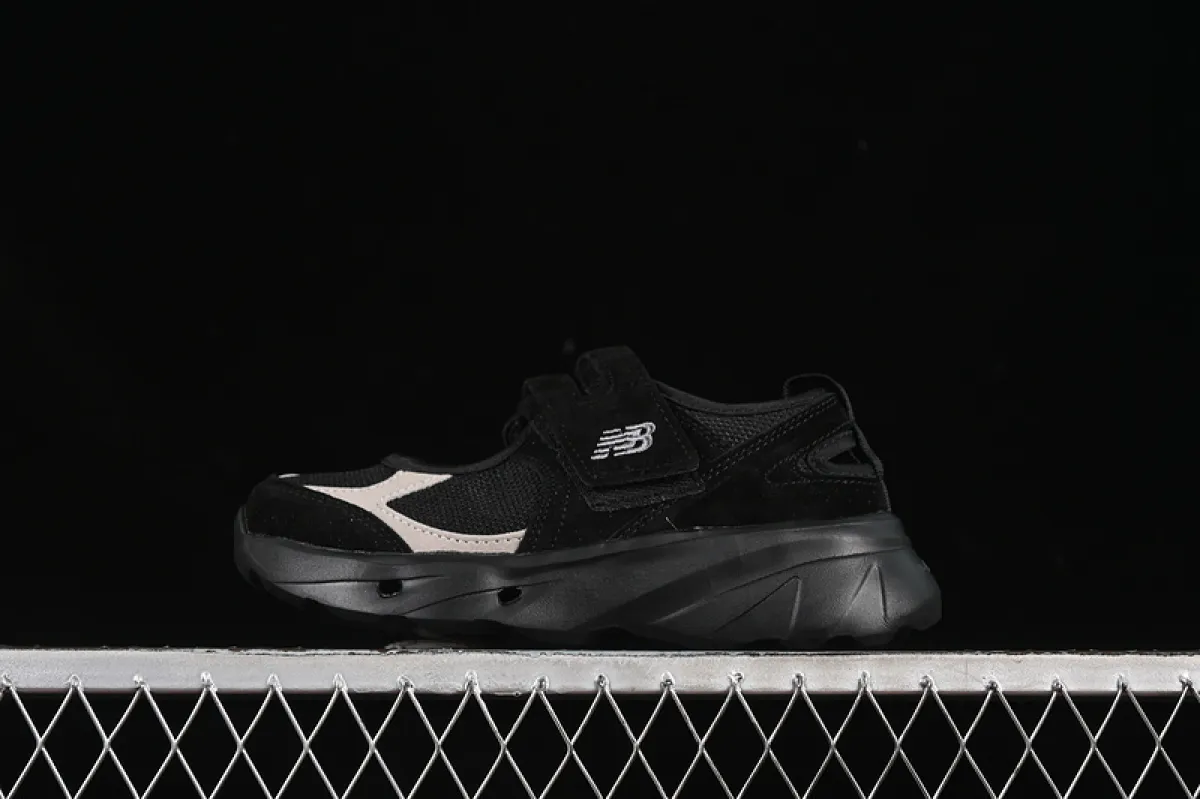 Nike Flyknit Racer Triple Black 526628-009 Restock