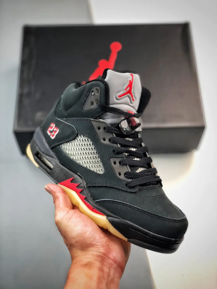 Air Jordan 5 Gore-Tex Off-Noir/Fire Red-Black-Muslin #jordan 5 gore tex release date
