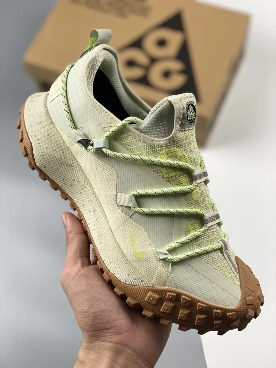 Nike ACG Mountain Fly Low GTX SE Sea Glass/Lime Ice #nike mountain fly low gtx se