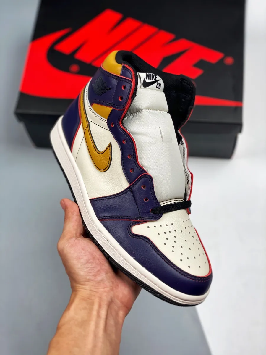 Nike SB x Air Jordan 1 'LA to Chicago' Court Purple/Sail-University Gold-Black #jordan la to chi