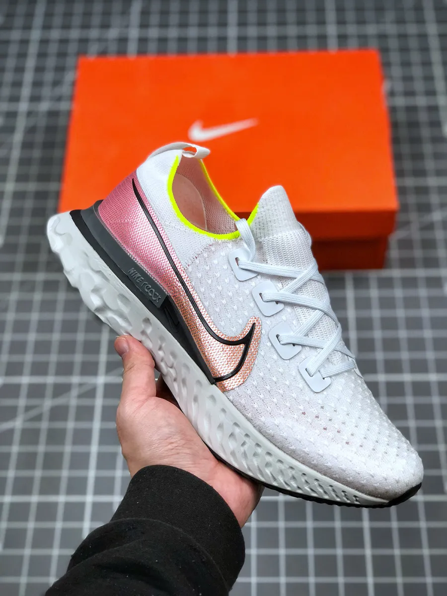 Nike React Infinity Run Platinum Tint/Black-Pink Blast CD4371-004 For Sale