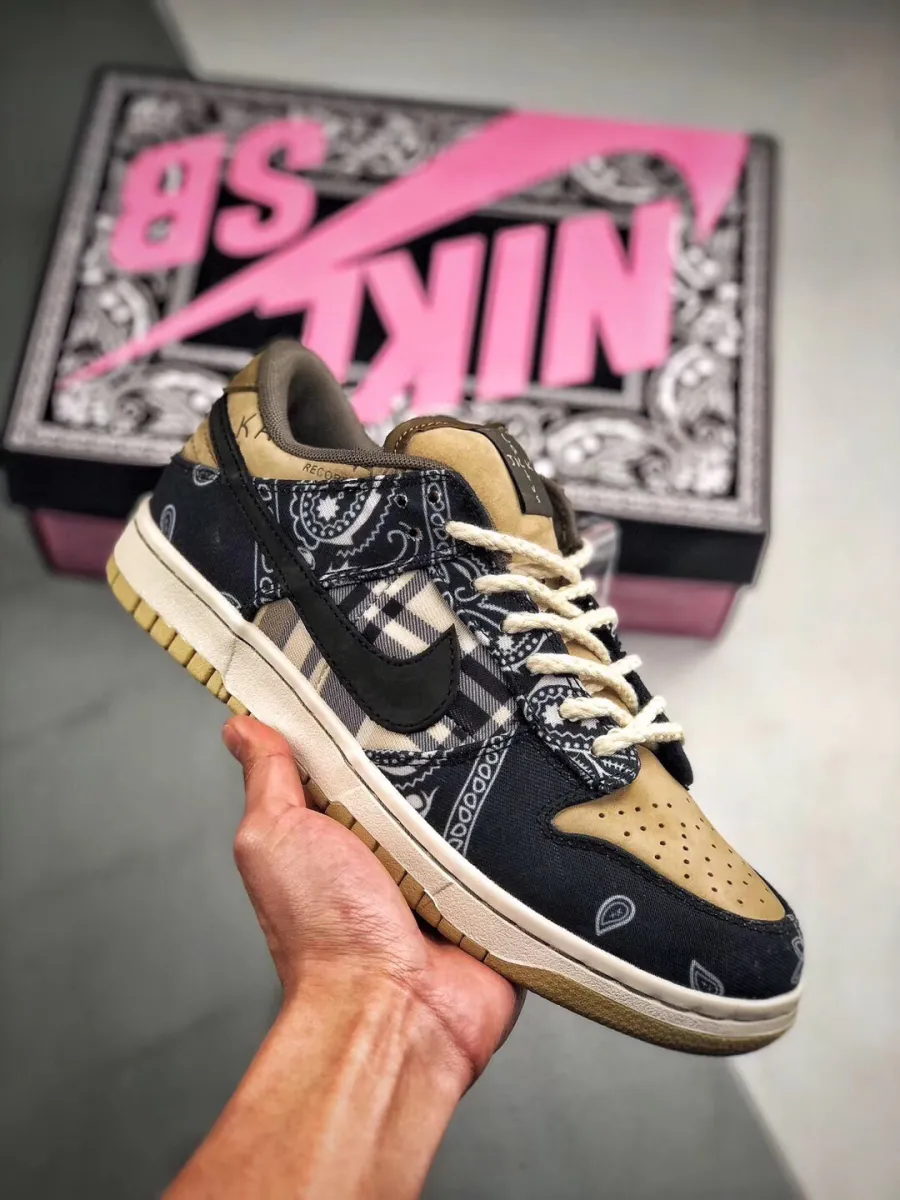 Travis Scott x Nike SB Dunk Low Black/Parachute Beige-Petra Brown - travis scott dunks low