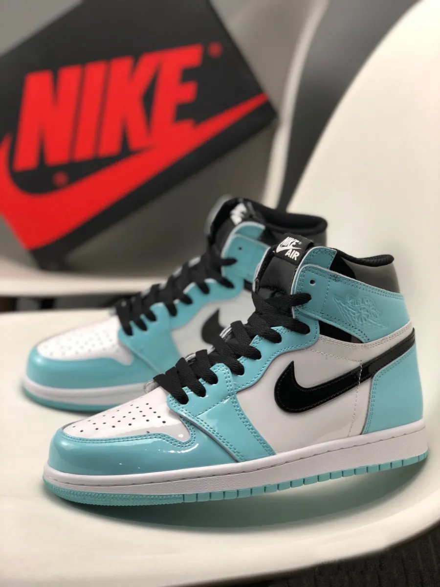 Air Jordan 1 Retro High OG Patent Leather White/Aurora-Black