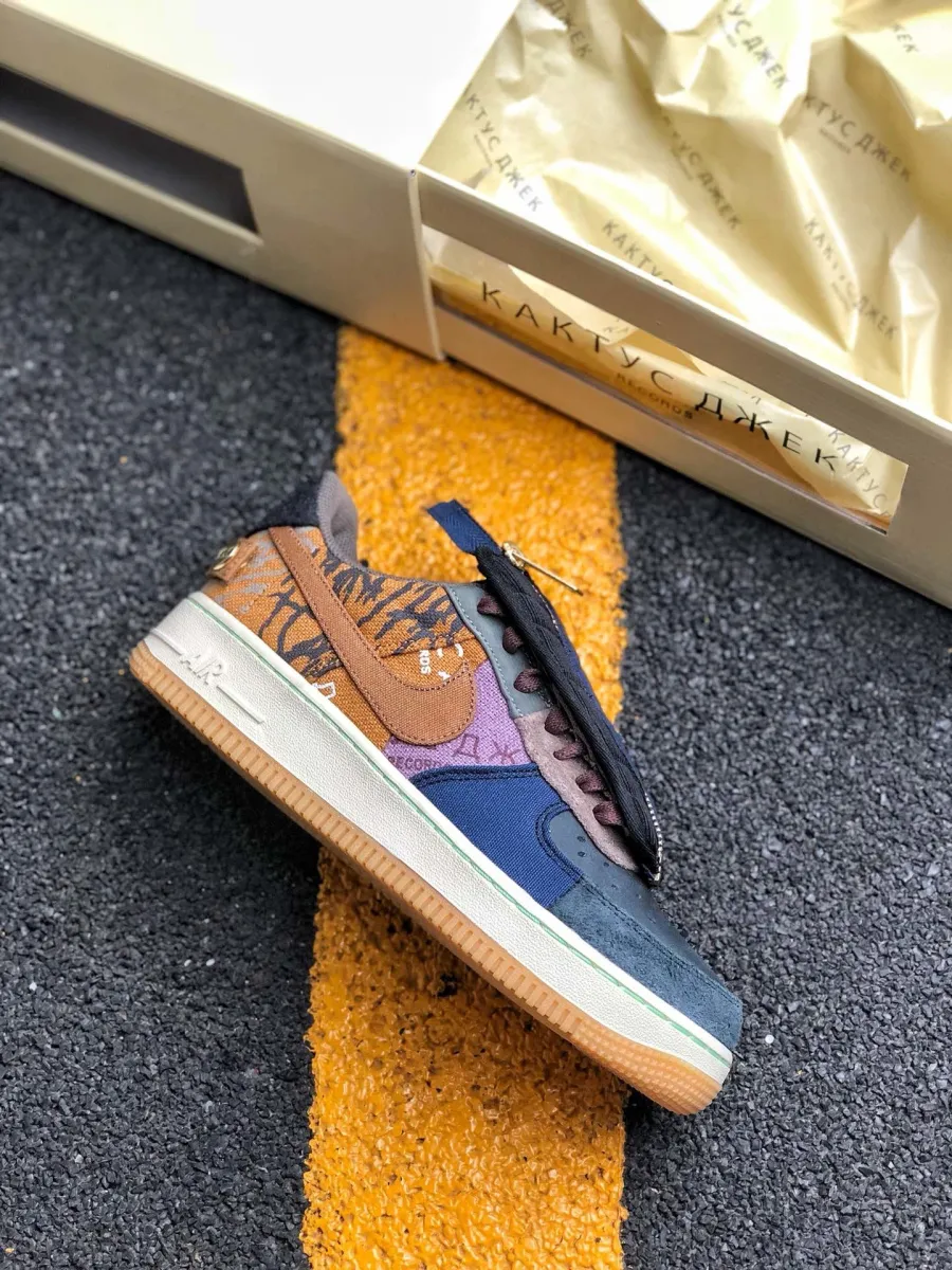 Travis Scott x Nike Air Force 1 Low Multi-Color/Muted Bronze-Fossil / travis scott cactus jack air force 1