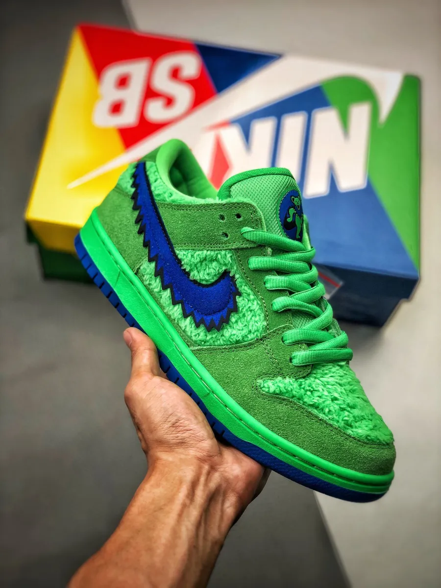Grateful Dead x Nike SB Dunk Low 'Green Bear' Green Spark/Soar #green furry dunks