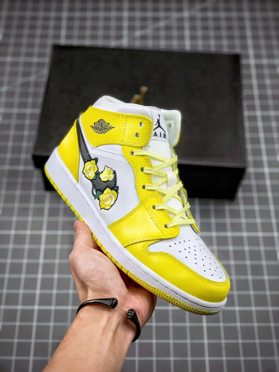 Jordan 1 Dynamic Yellow For Womens AV5174-700 #dynamic yellow floral jordan 1