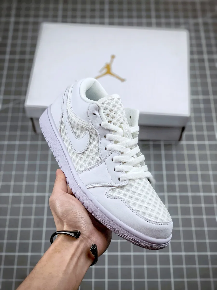 Air Jordan 1 Low Breathe Triple White DC9508-100 Brand New