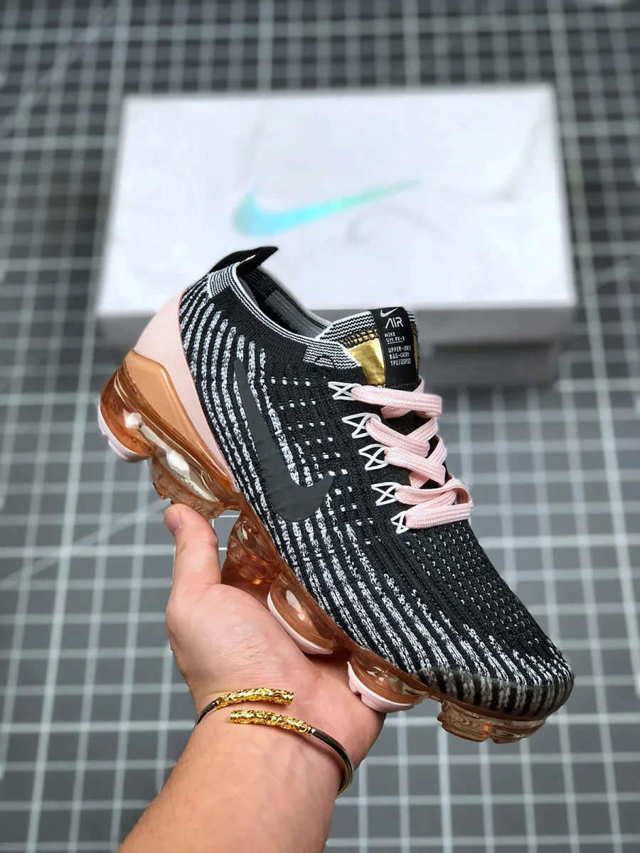 Nike Air VaporMax 3.0 Black/Metallic Gold-White CU4748-001 Black/metallic Gold/white Vapormax