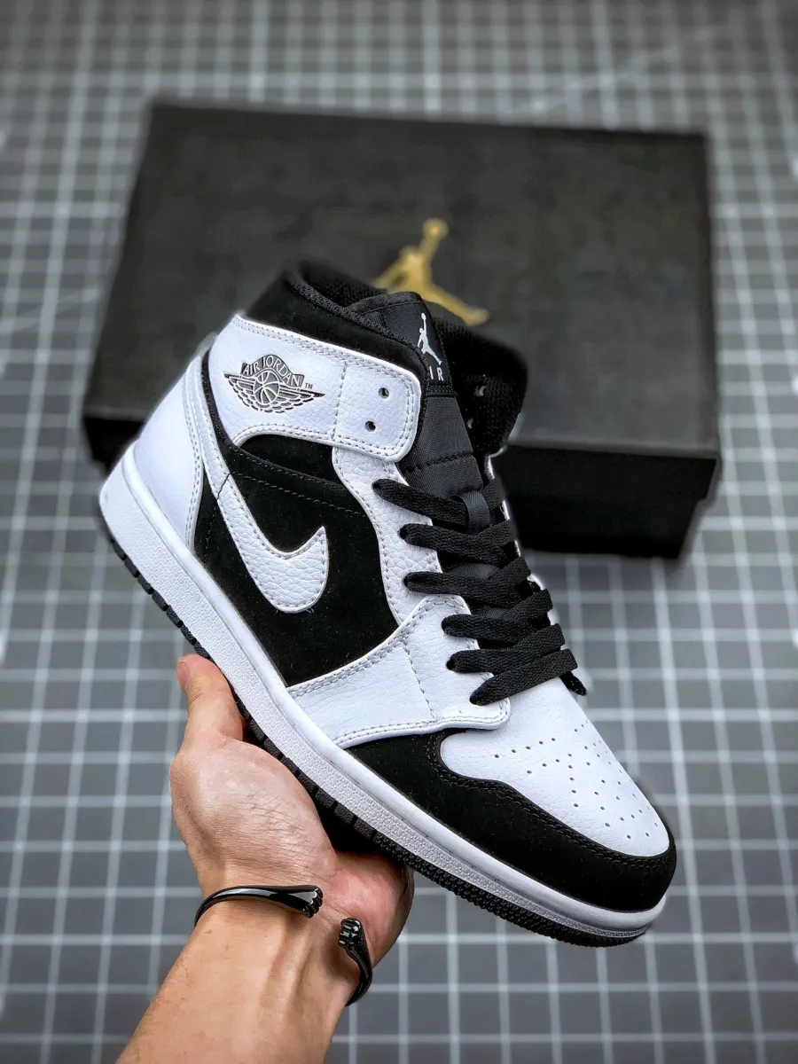 Jordan 1 Mid White Tuxedo 554724-113 air jordan 1 retro mid tuxedo