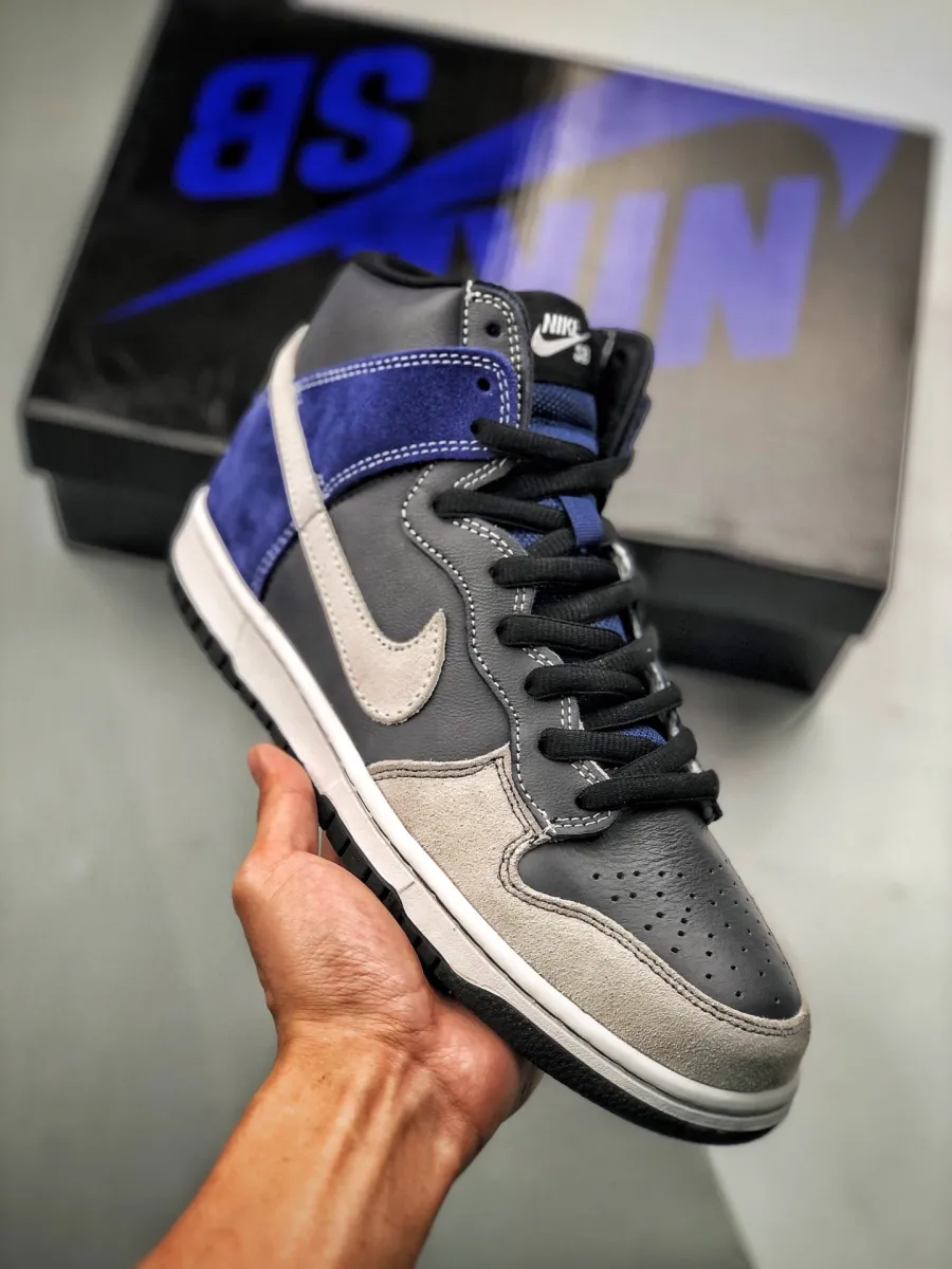 Nike Dunk SB High Un-Futura Anthracite/Metallic Summit White futura dunk