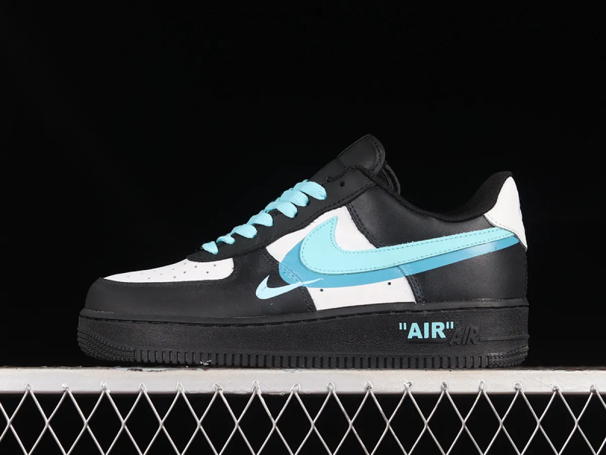 Converse Unisex Logo Play Chuck 70 High Top White/Black/Desert Ore 166748C Outlet