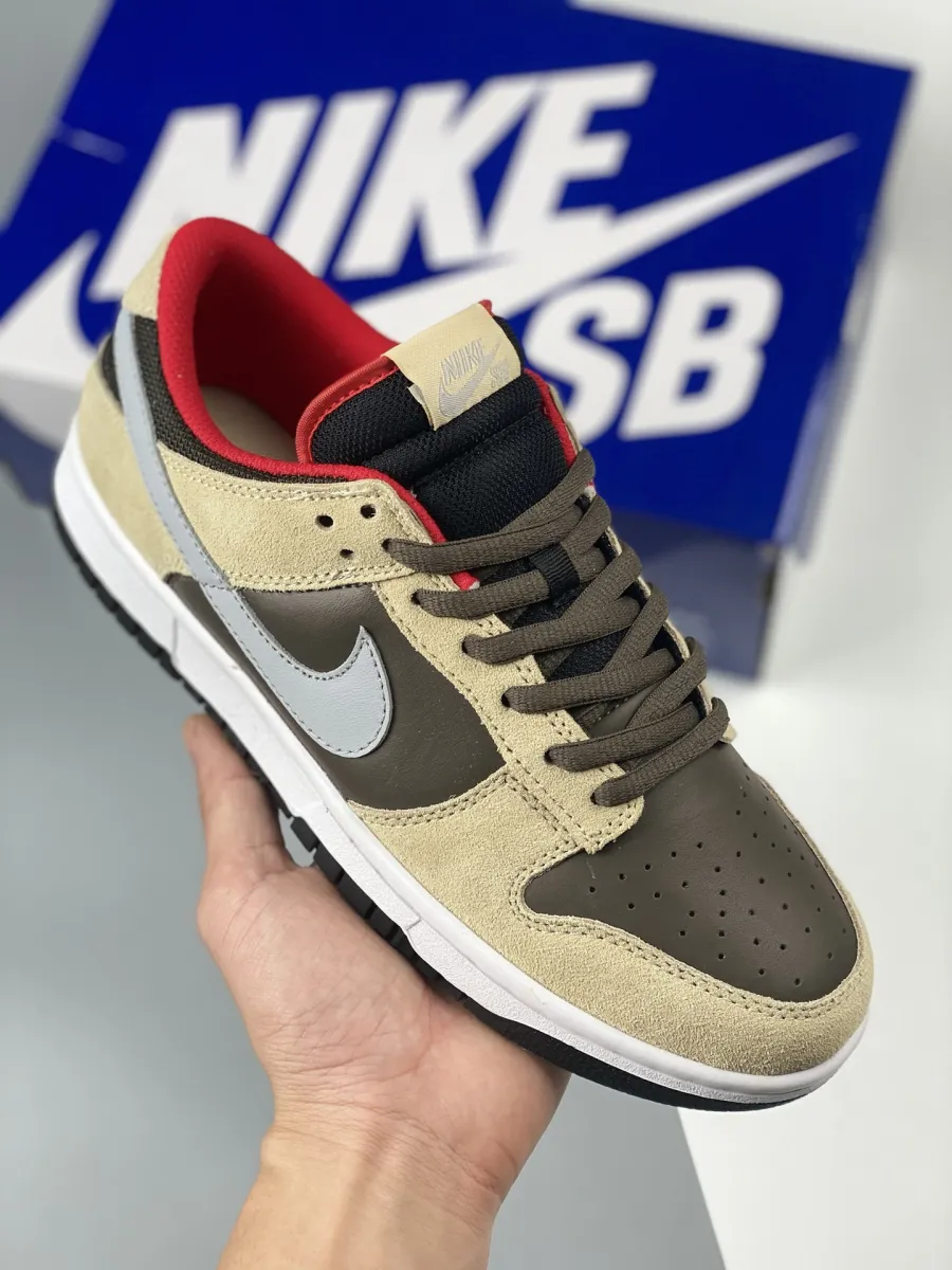 Nike SB Dunk Low Dark Chocolate/Metallic Silver #chocolate low dunks
