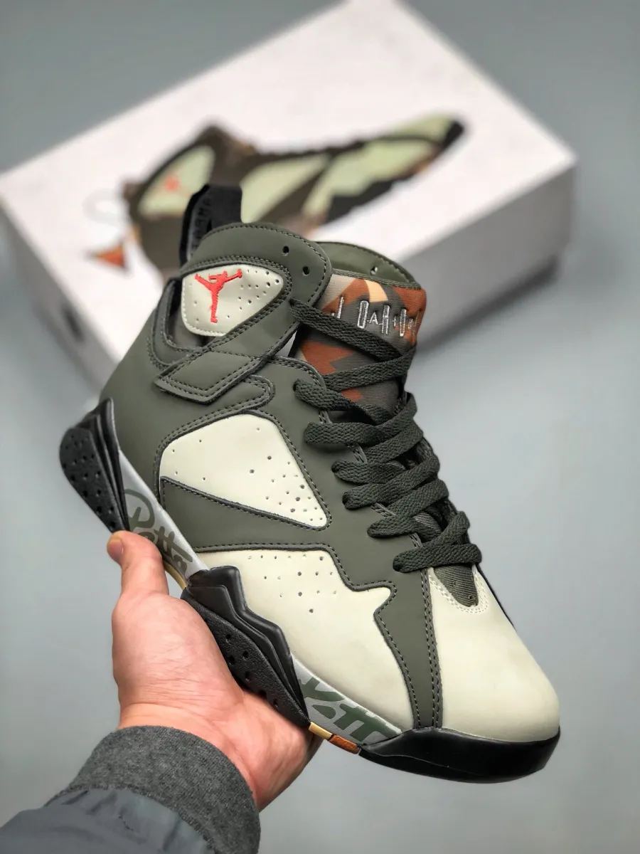 Air Jordan 7 SP X Patta Icicle AT3375-100 / jordan 7 crimson
