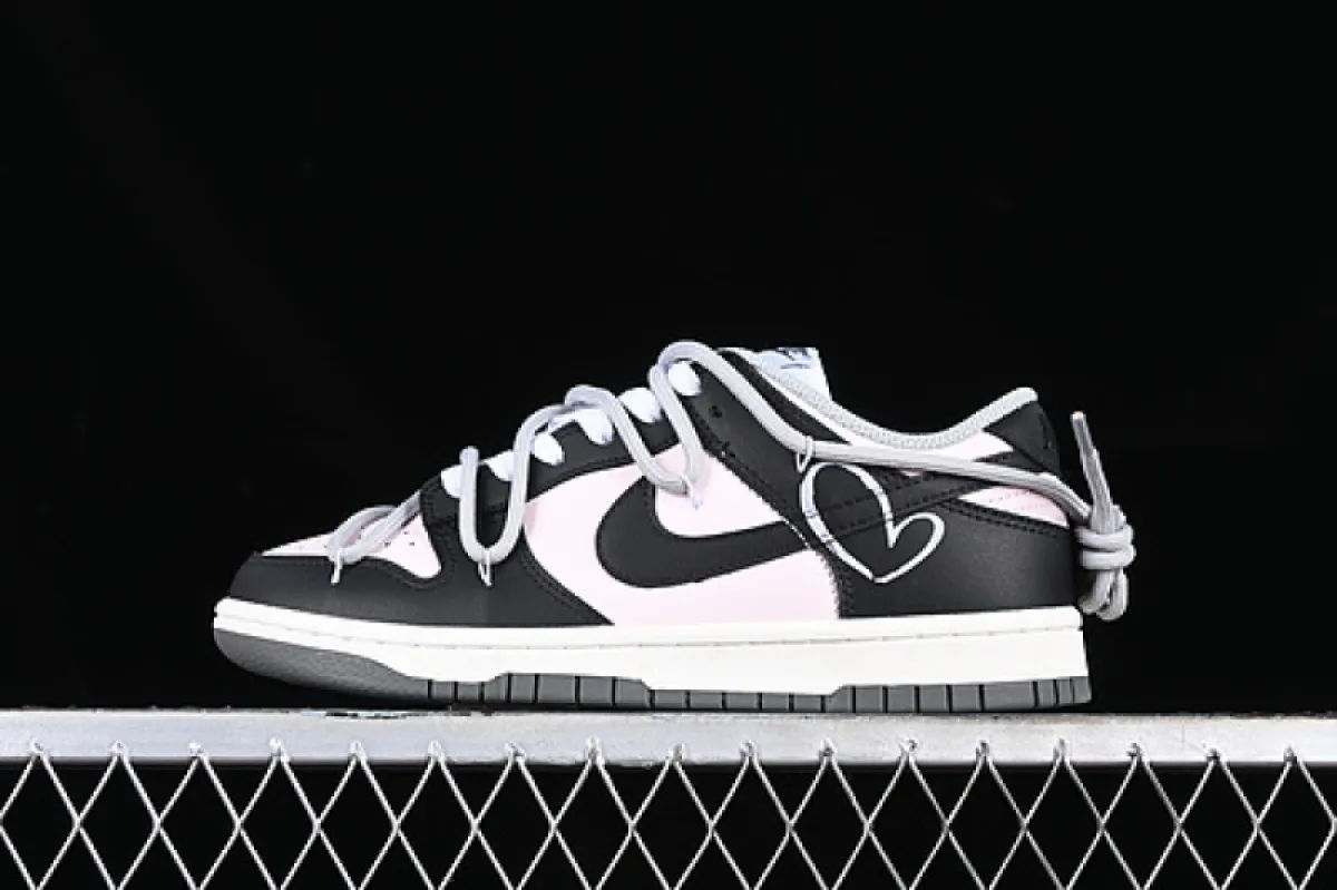 Air Jordan 1 Mid SE 'Sisterhood' Game Royal/Black-White / sisterhood jordan 1