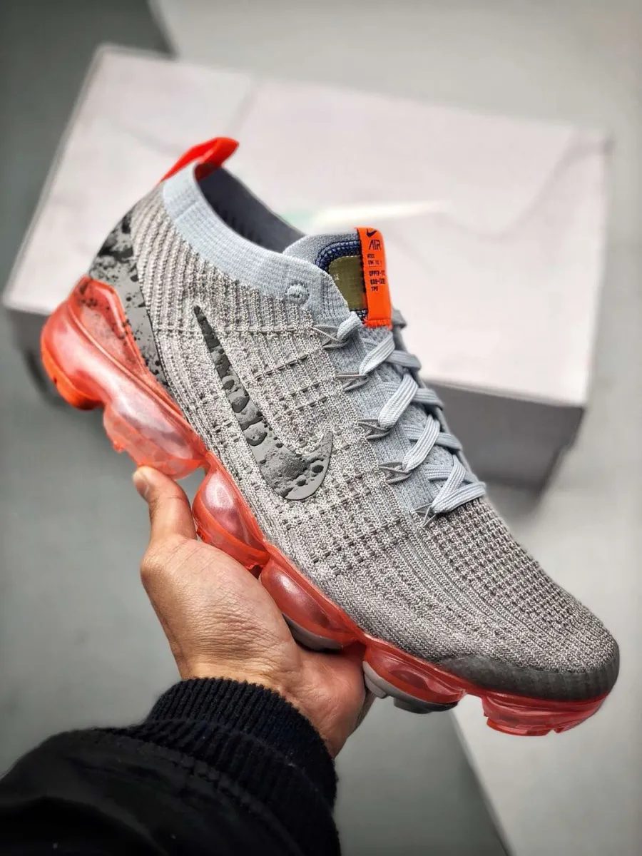Nike Air VaporMax 3.0 'Moon Landing' AJ6900-001 Brand New