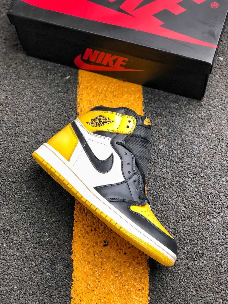 Air Jordan 1 Retro High OG Yellow Toe AR1020-700 New Releases