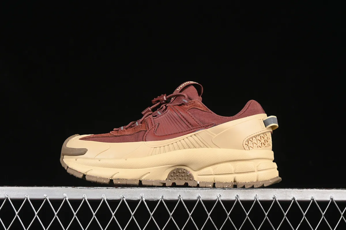 Air Jordan 1 Mid 'Christmas Sweater' White/Black-Roma Green-University Red / jordan 1 mid christmas