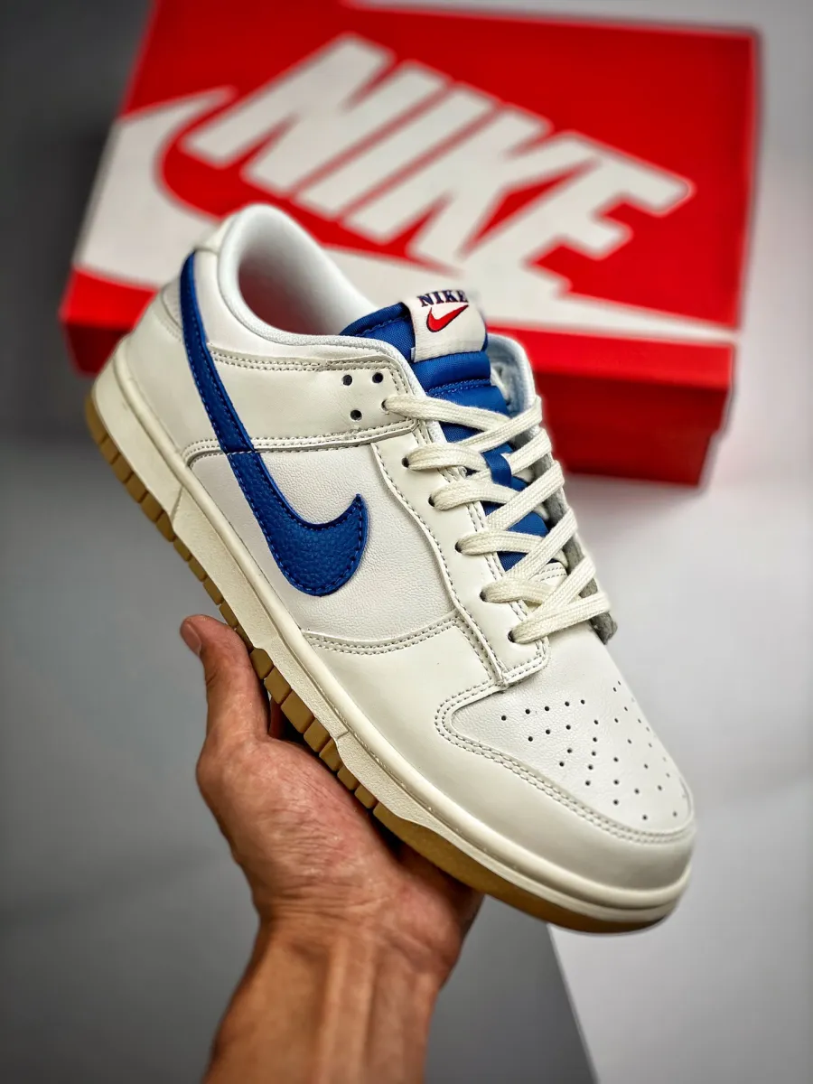 Nike Dunk Low SE Sail Dark Marina Blue DX3198-133 / dunk low brown sail