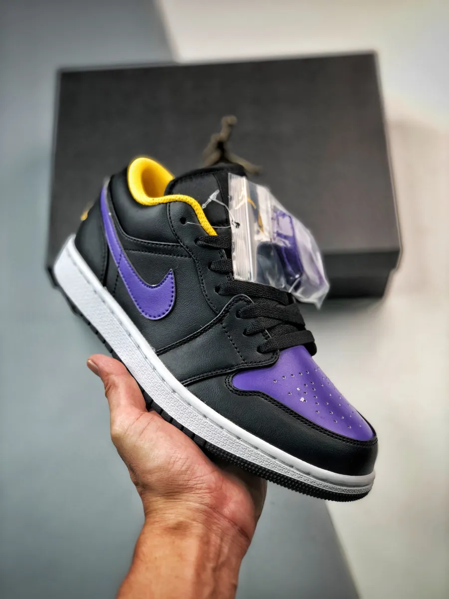Air Jordan 1 Low Black/Dark Concord-Taxi 553558-075 / air jordan 1 low lakers