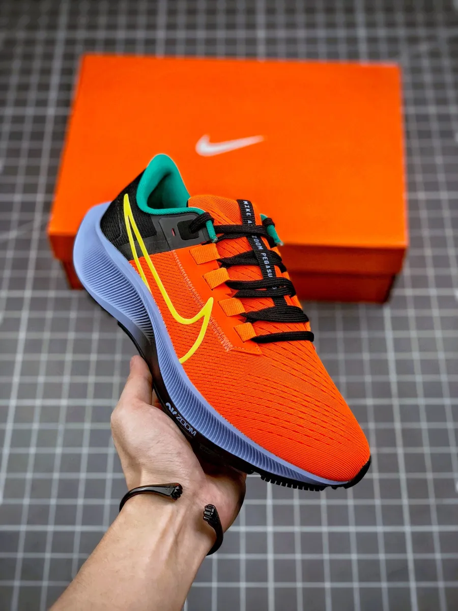 Nike Air Zoom Pegasus 38 Hyper Crimson/Black/Aluminum/Yellow Strike / black yellow nike