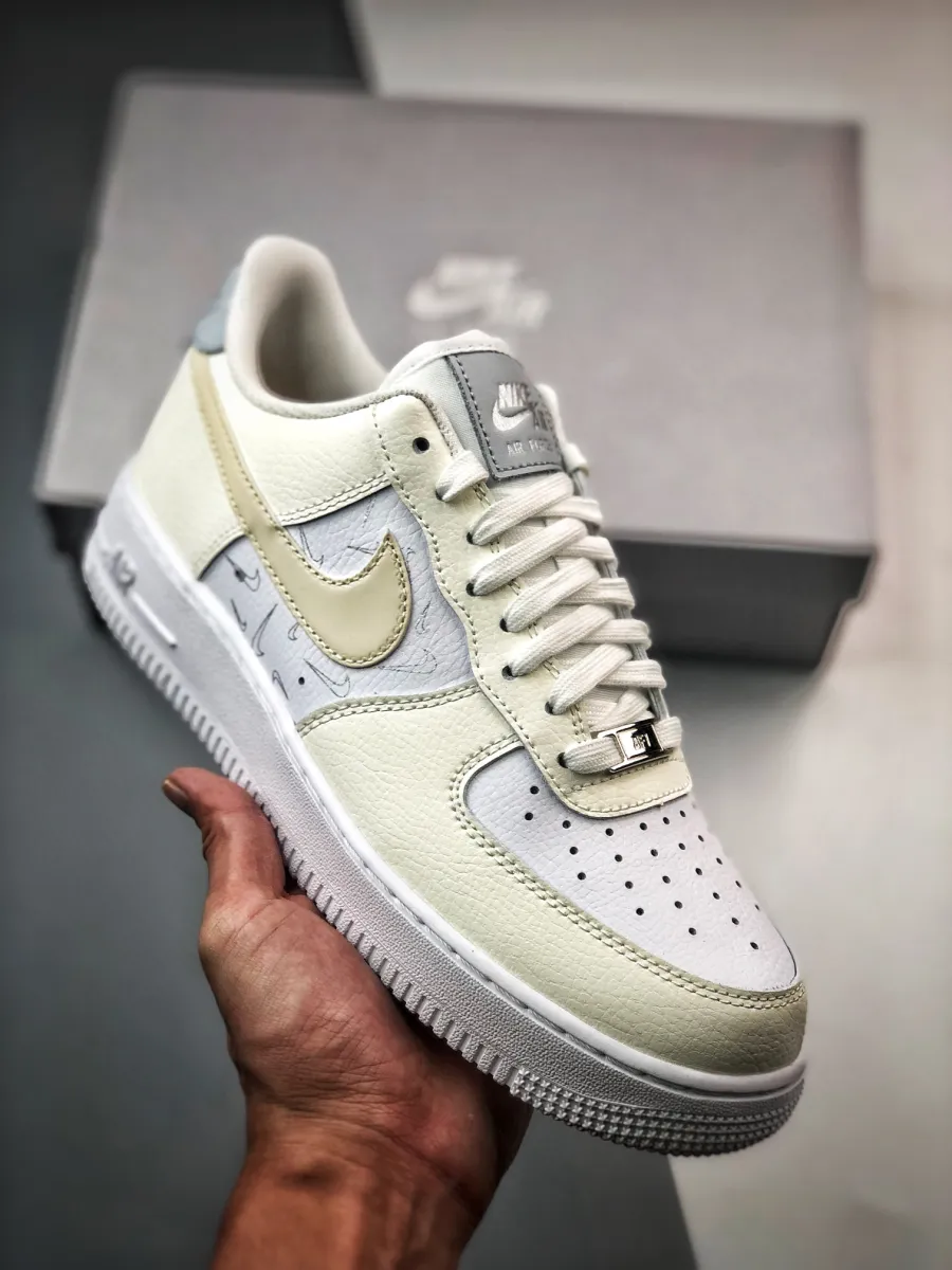 Nike Air Force 1 07 Sail White Womens DR7857-100 / nike air force 1 white sail