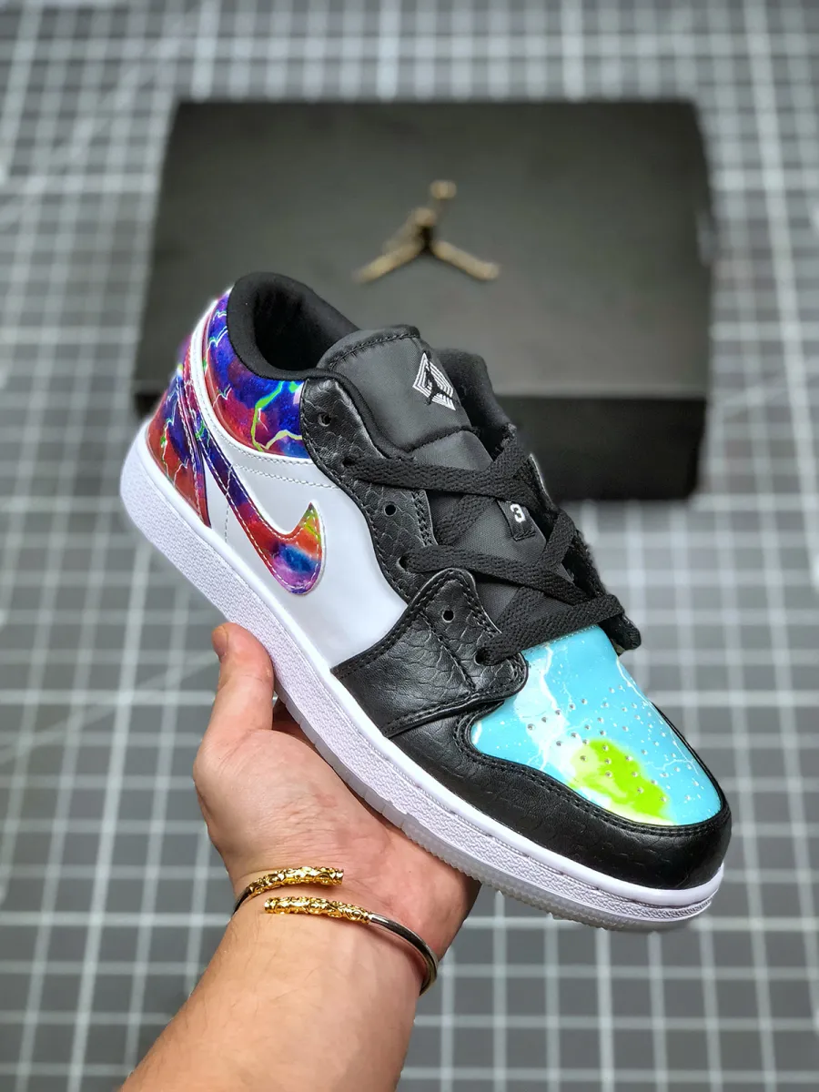 Air Jordan 1 Low 'Galaxy' CW7309-090 Air Jordan 1 Galaxy